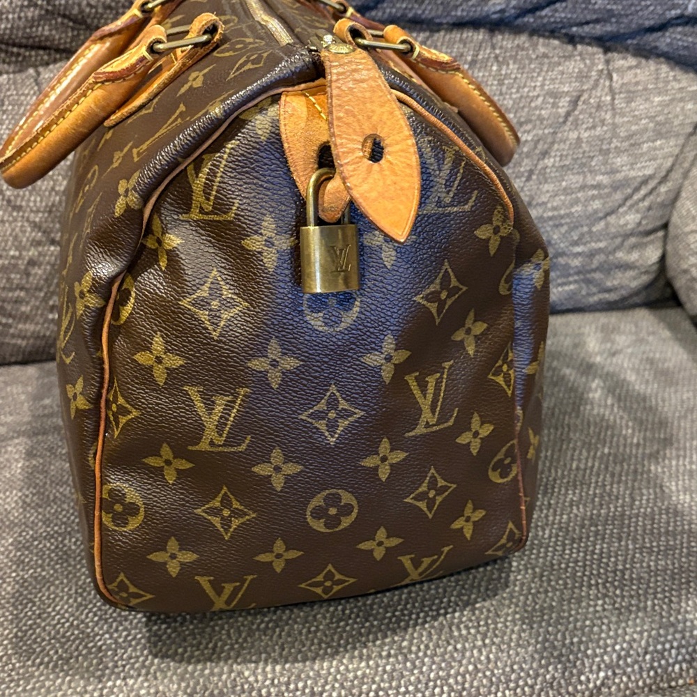 Louis Vuitton Speedy 30 Monogram Canvas  Bag - Picture 5 of 16